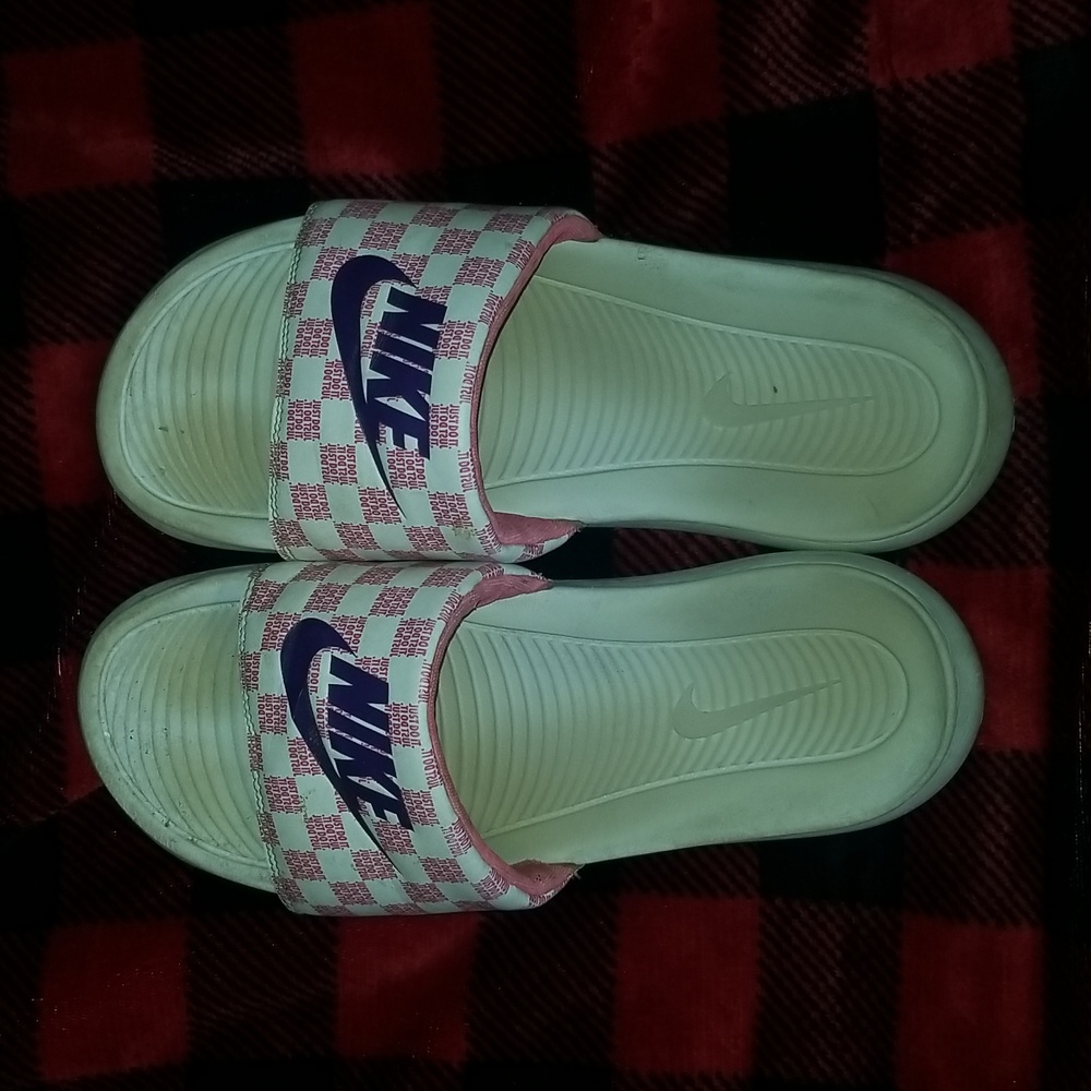 Women Nike Slides